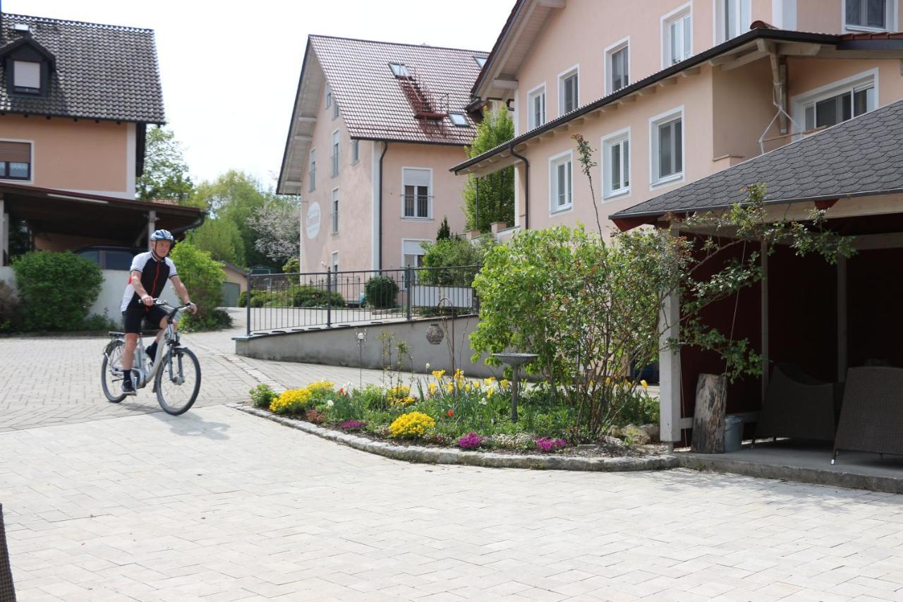 Gaestehaus Zehmerhof Bei Erding Walpertskirchen Exterior photo